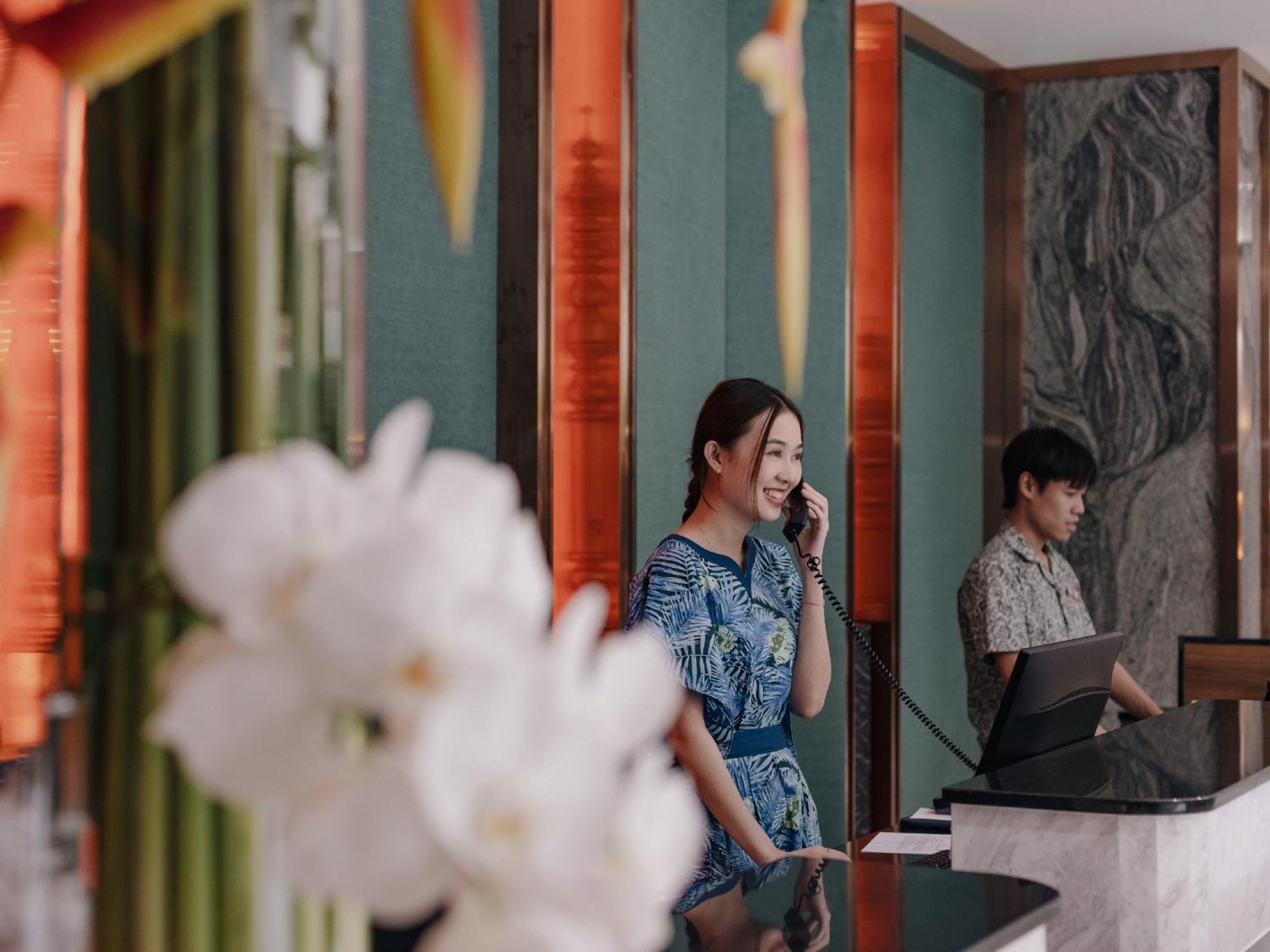 Nysa Hotel Bangkok Sukhumvit 11 Kültér fotó Concierge at Mandarin Oriental, Bangkok
